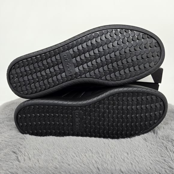 New Adidas Barreda Core Black JR1321 Men's Shoes Size 9 - Picture 7 of 8